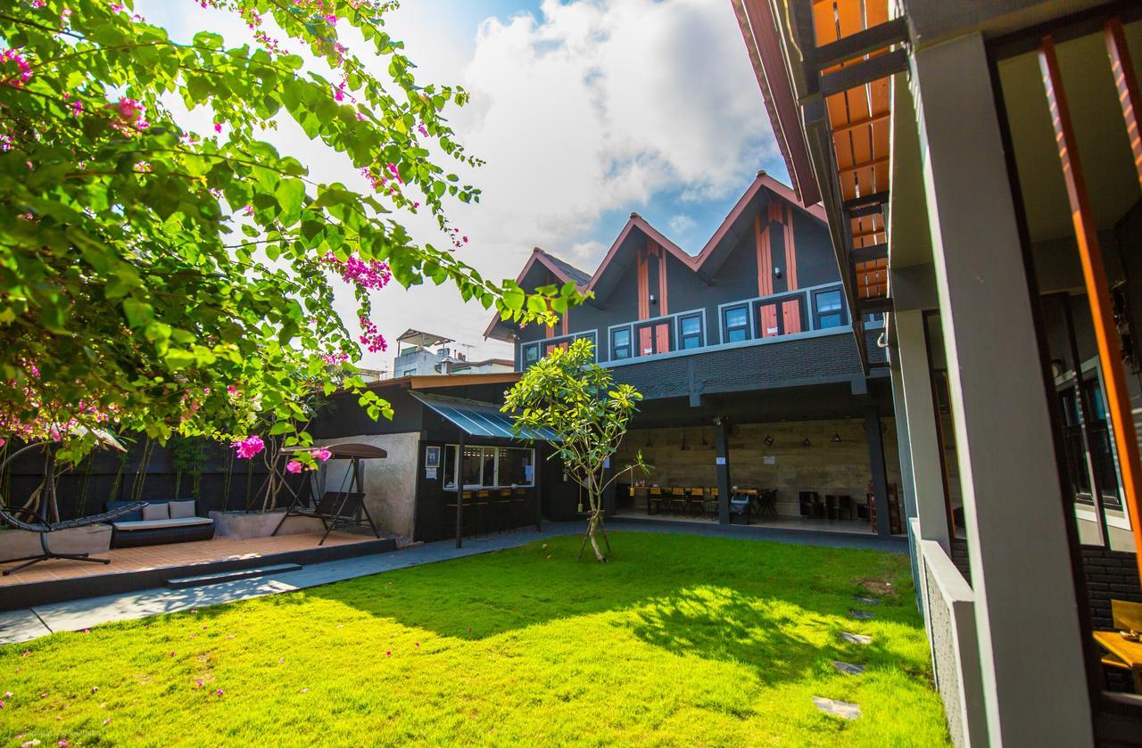 Chiangmai Moli Inn (Adults Only) Chiang Mai Exterior foto